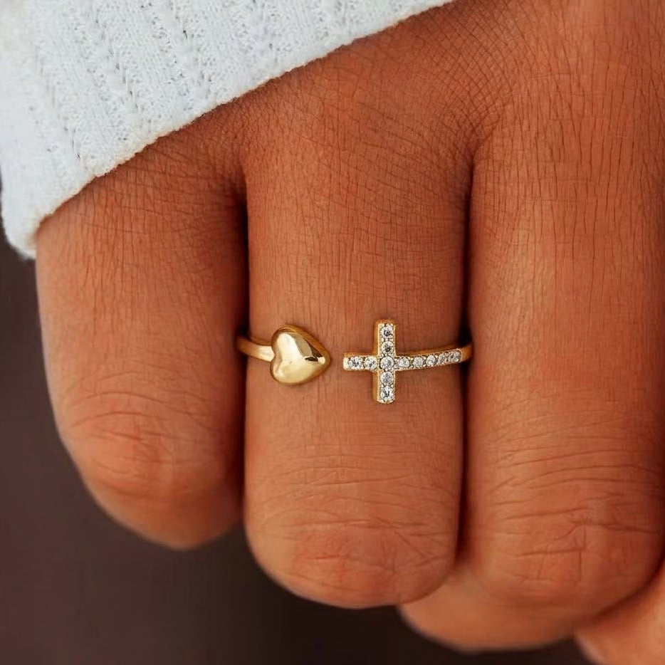 Anillo cruz corazón