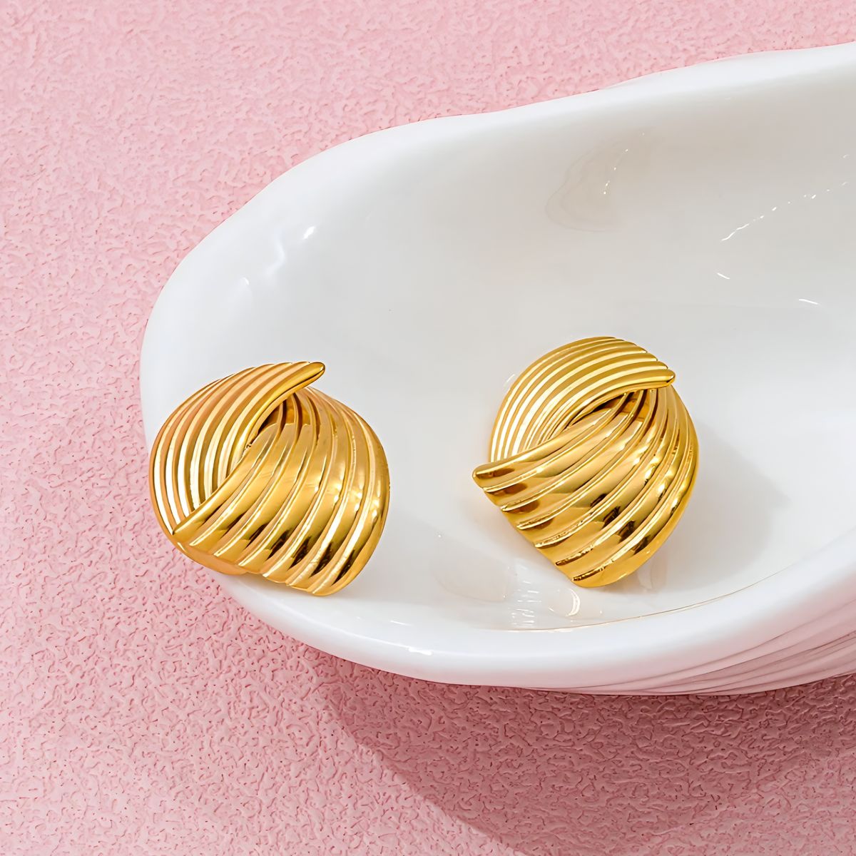 Aretes Mila dorados