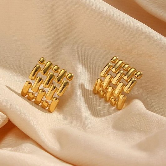 Aretes tejidos