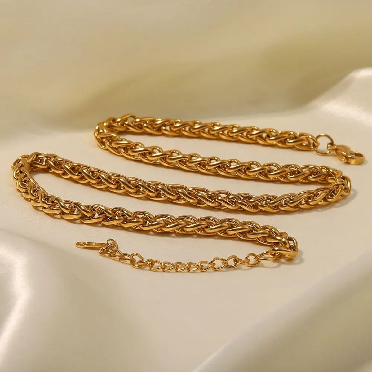 Collar Monaco dorado