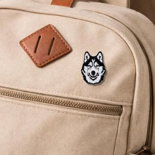 Pin Husky