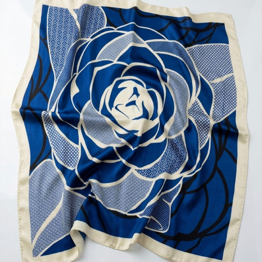 Pañoleta Gardenia azul
