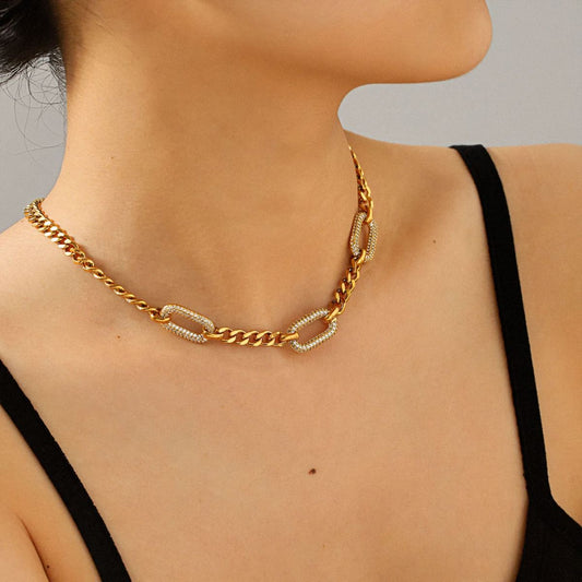 Collar Zaya