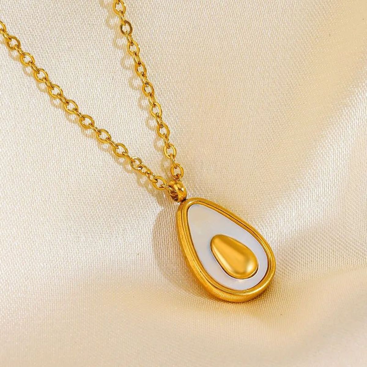 Collar Aguacate