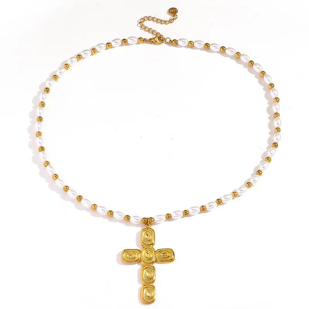 Collar Cruz con perlas