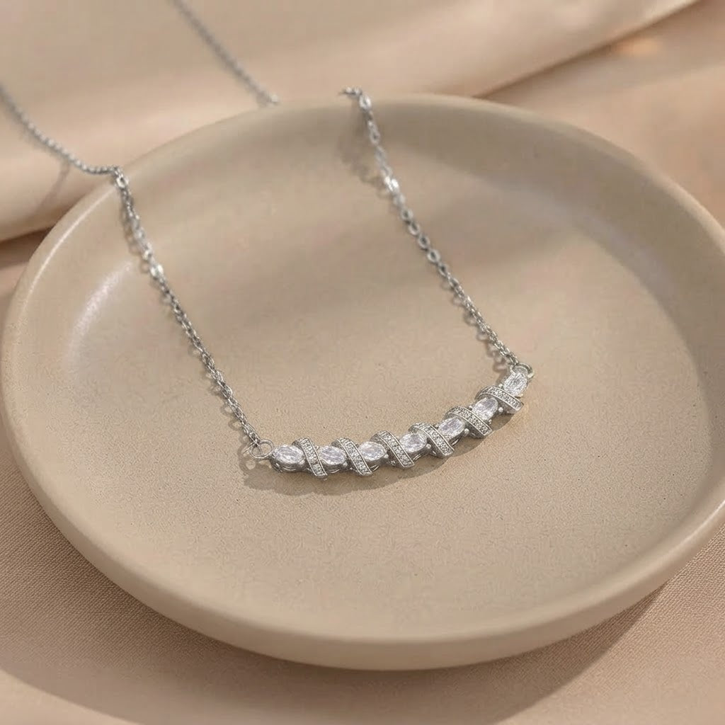Collar espiral transparente