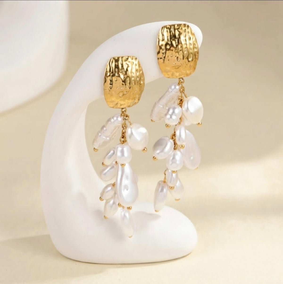 Aretes Irina dorados